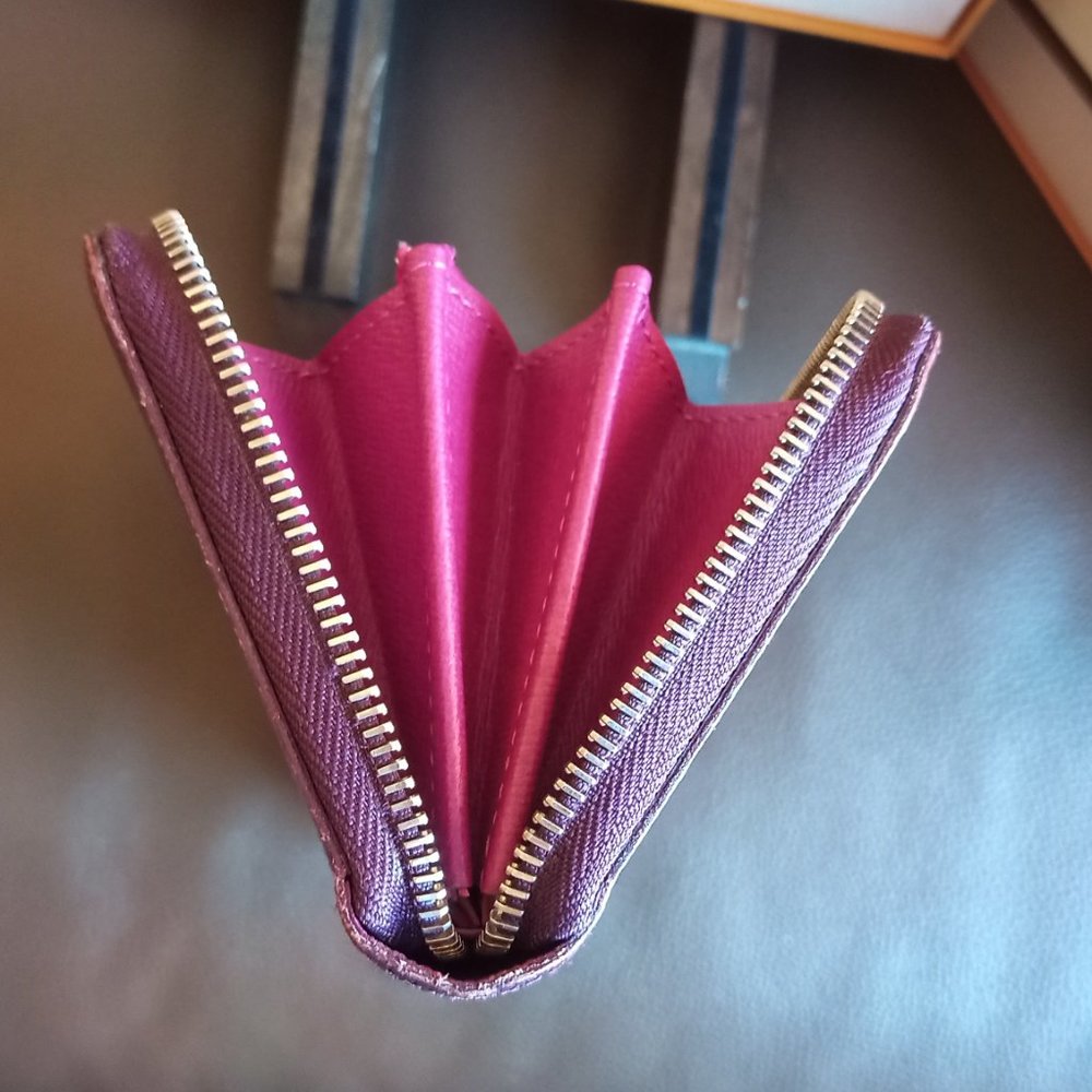 EUC LV Bicolor Cassis/Fuchsia Epi Zippy Long Wallet Full Inclusion! - Picture 8 of 16